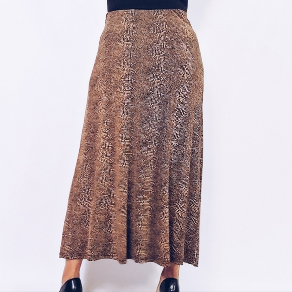 Reptile Skirt - Picture 3 of 5